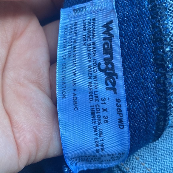 Wrangles - Picture 3 of 4